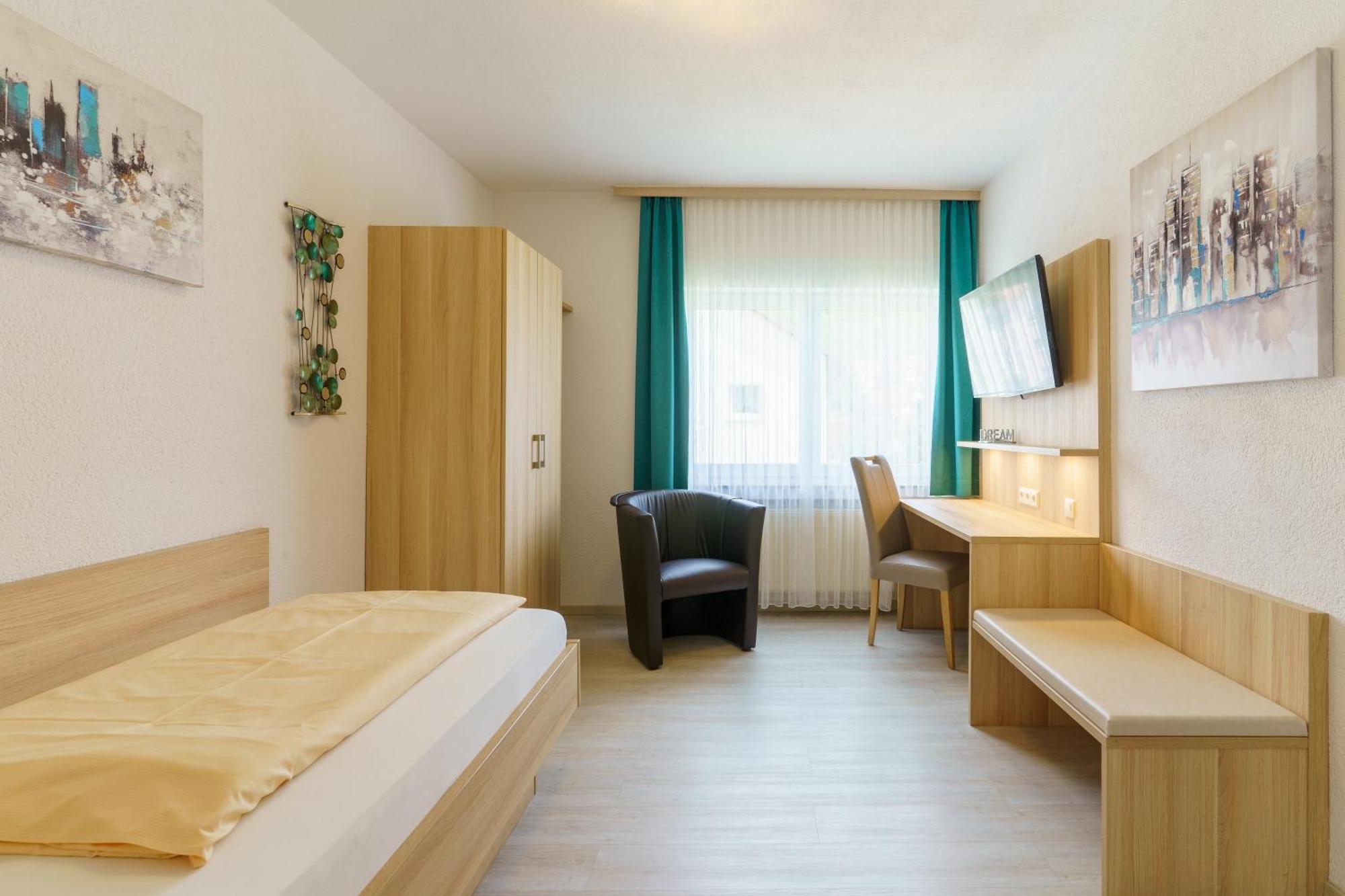 Hotel Rosenstein Heubach  Exterior foto